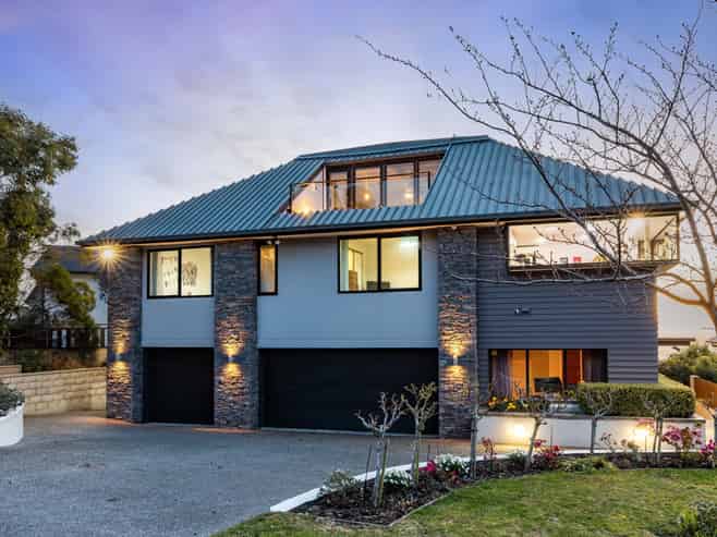 227 Cannon Hill Crescent, Mount Pleasant