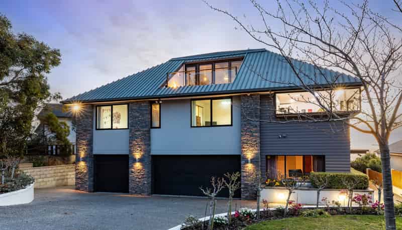 227 Cannon Hill Crescent, Mount Pleasant