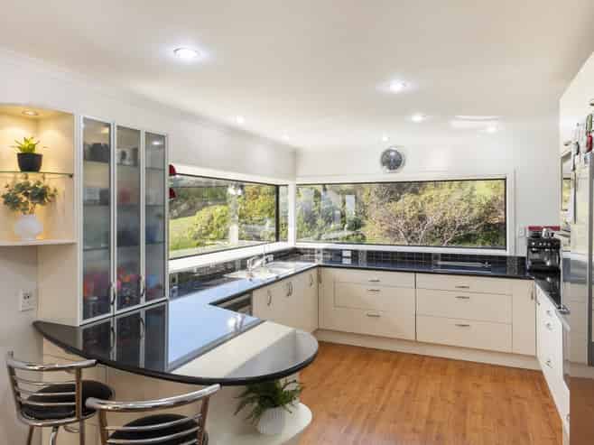 227 Cannon Hill Crescent, Mount Pleasant