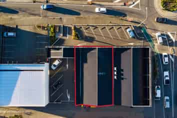 Prime Corner Exposure – 263sqm Retail/Showroom