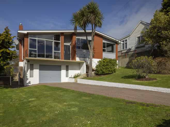 83 Neidpath Road, Mornington