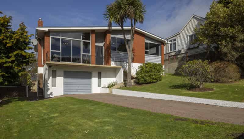 83 Neidpath Road, Mornington