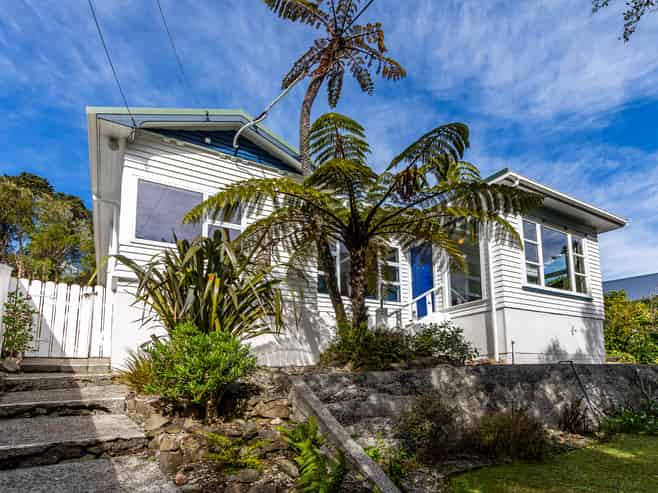 50 Khandallah Road, Ngaio