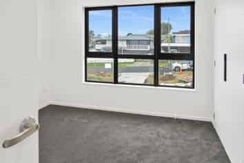 42A Ilford Crescent, Mangere