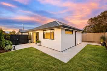 68B Travis Road, Burwood
