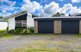 33 Berkley Avenue, Hillcrest