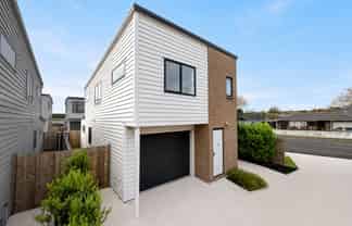 53A Sunderlands Road, Half Moon Bay
