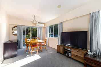 135 Awarua Street, Ngaio