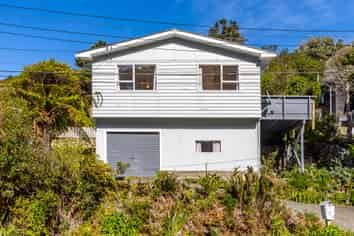 135 Awarua Street, Ngaio