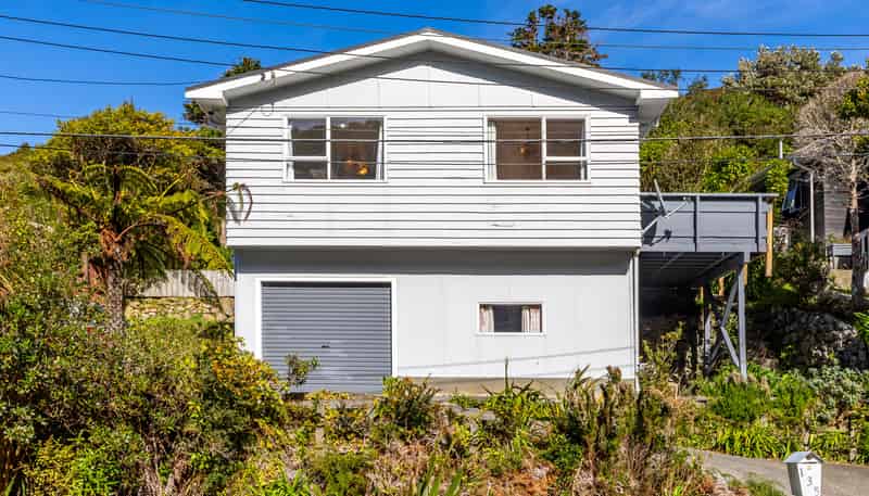 135 Awarua Street, Ngaio