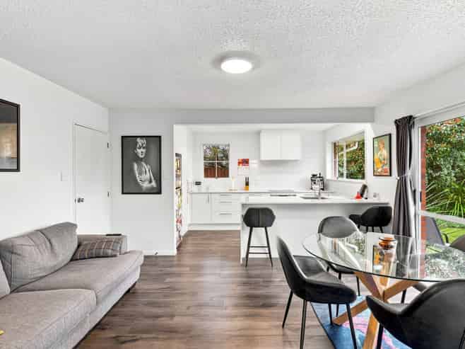 2/23 Montclare Avenue, Ilam