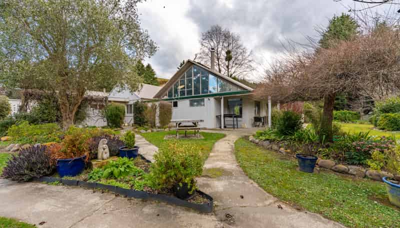 2328 Herbert-Hampden Road - Riverside Haven, Herbert