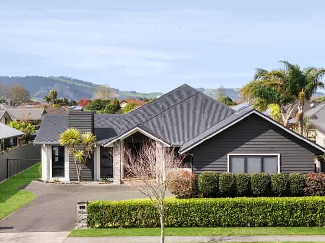 4 Isobel Hodgson Drive, Cambridge