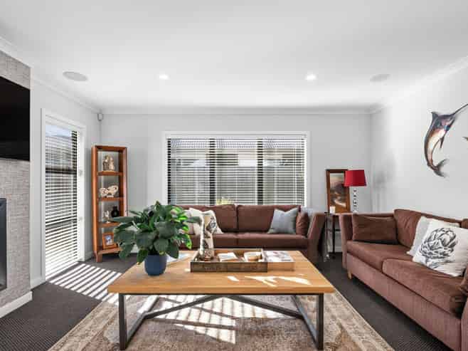 4 Isobel Hodgson Drive, Cambridge
