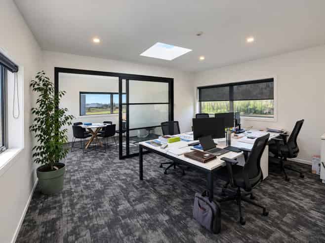 Multi-Purpose Tauriko industrial - 948sqm