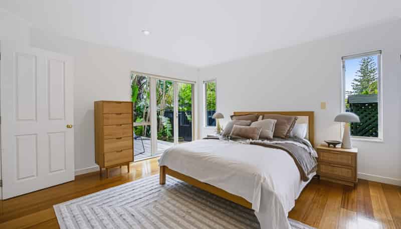 3A The Circle, Manly