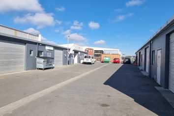 Small warehouses - OPEX included