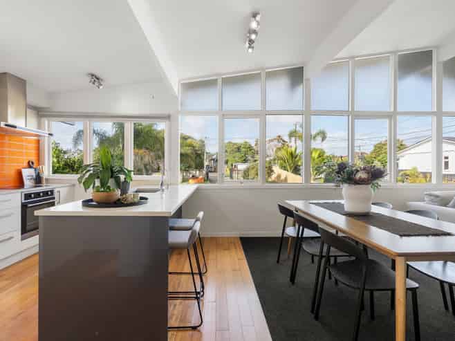 86 Lancaster Road, Beach Haven