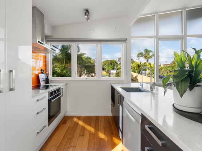 86 Lancaster Road, Beach Haven