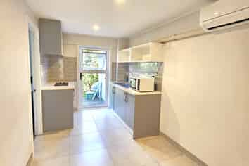 2/22 Stanaway Street, Hillcrest