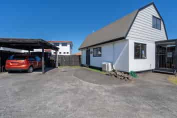 4/211 Weymouth Road, Weymouth