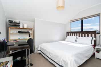 4/211 Weymouth Road, Weymouth