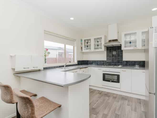 30 Catalina Drive, Melville