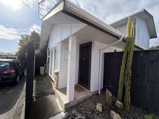7/16 Guthrie Road, Havelock North