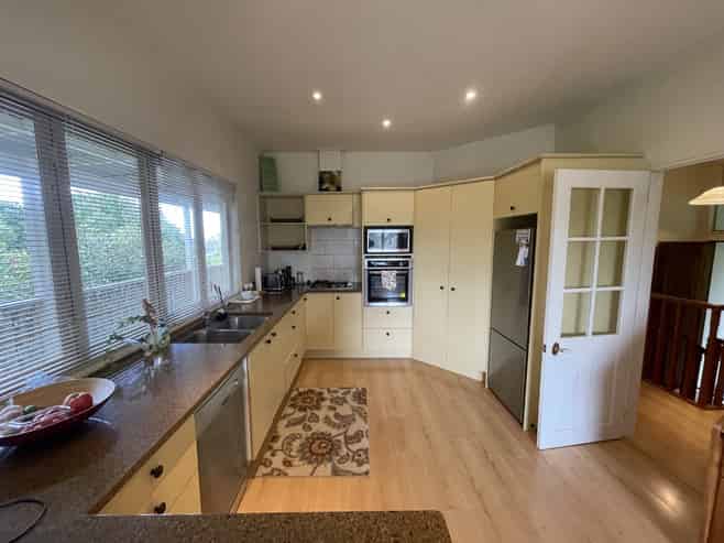 Auckland - Address withheld