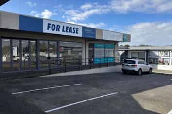 Silverdale Village Retail