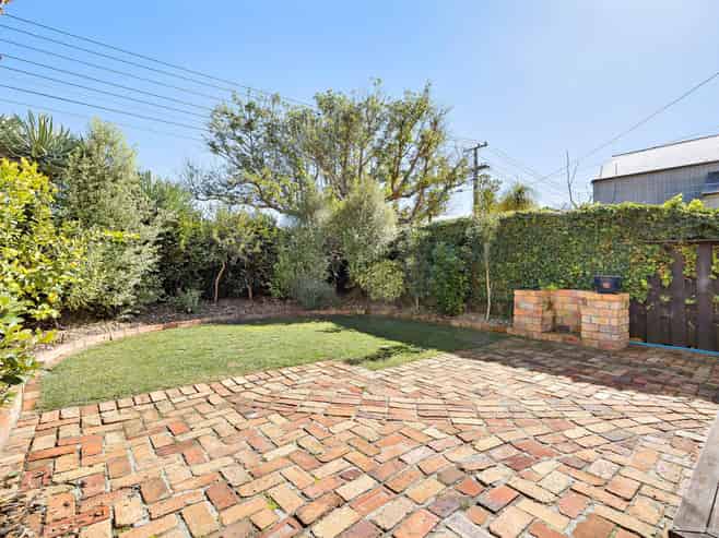 124 Selwyn Avenue, Mission Bay