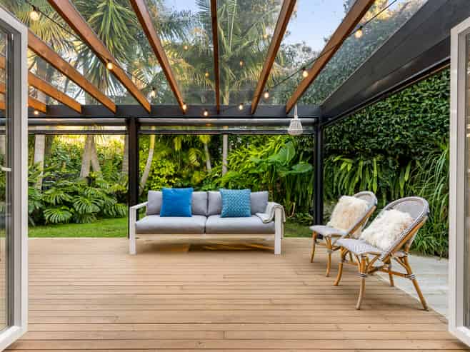 2/14 Surville Place, Mairangi Bay