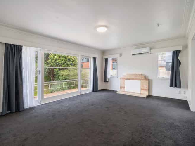 2131 Great North Road, Avondale