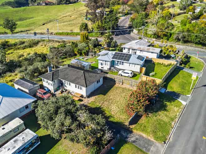 6 Whiteman Road, Kawakawa