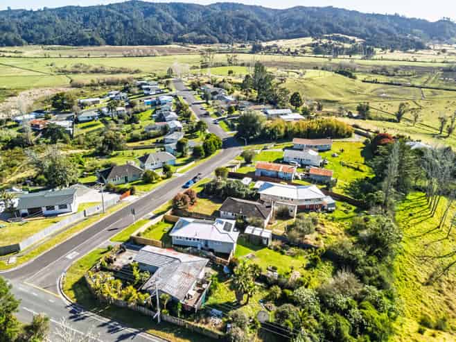 6 Whiteman Road, Kawakawa