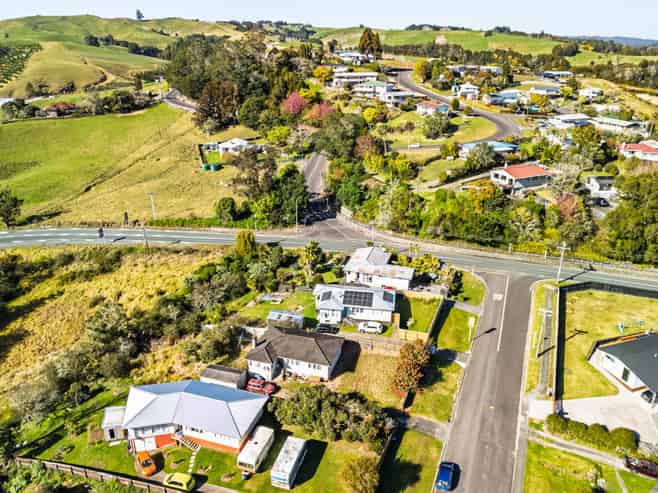 6 Whiteman Road, Kawakawa