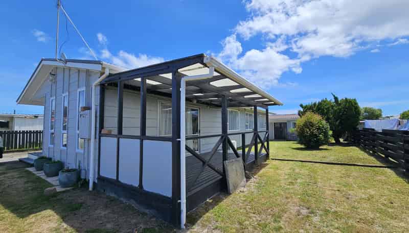 51 Olive Terrace, Paraparaumu Beach