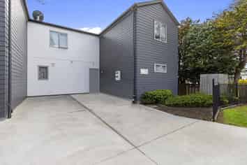 31 Sandleigh Road (Room D), Hamilton Lake