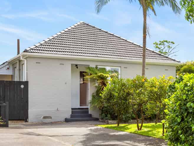 84 Daventry Street, Waterview