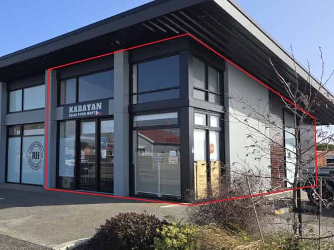 Unrivalled highway exposure -72.84m2