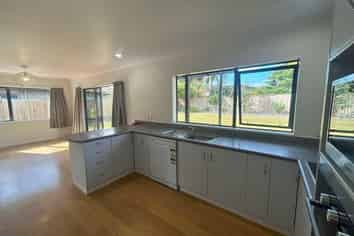 15 Wairakei Ave, Papamoa
