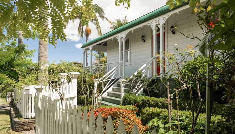 707 Sealey Street, Thames