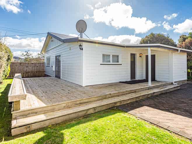 194 Anzac Parade, Whanganui East