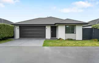38 Skyhawk Road, Wigram