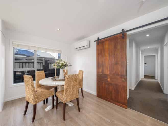 2/282 Papanui Road, Merivale