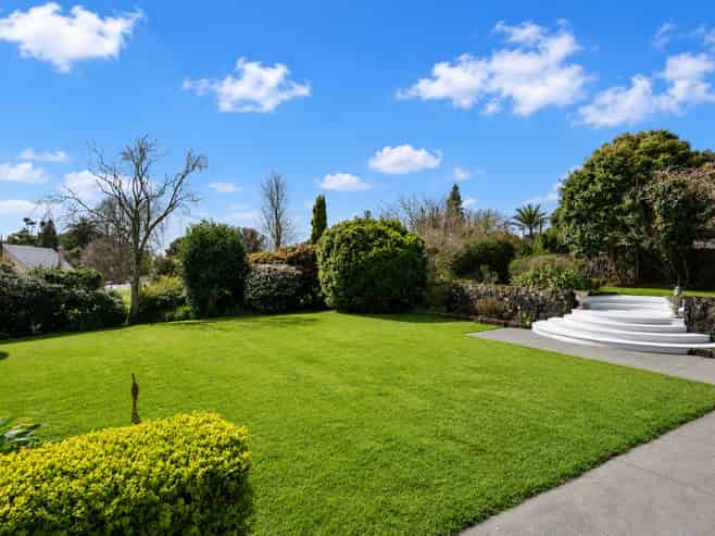 46 Lloyd Avenue, Mount Albert