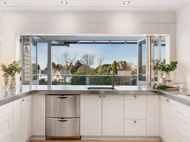 46 Lloyd Avenue, Mount Albert