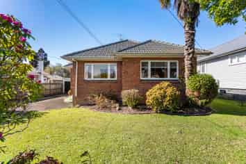 52 Bollard Avenue, New Windsor