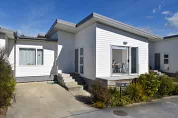 25/16 Ian Street, Koutu
