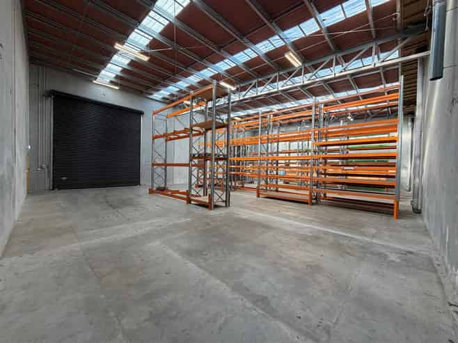 Modern Industrial Facility in a Strategic Location